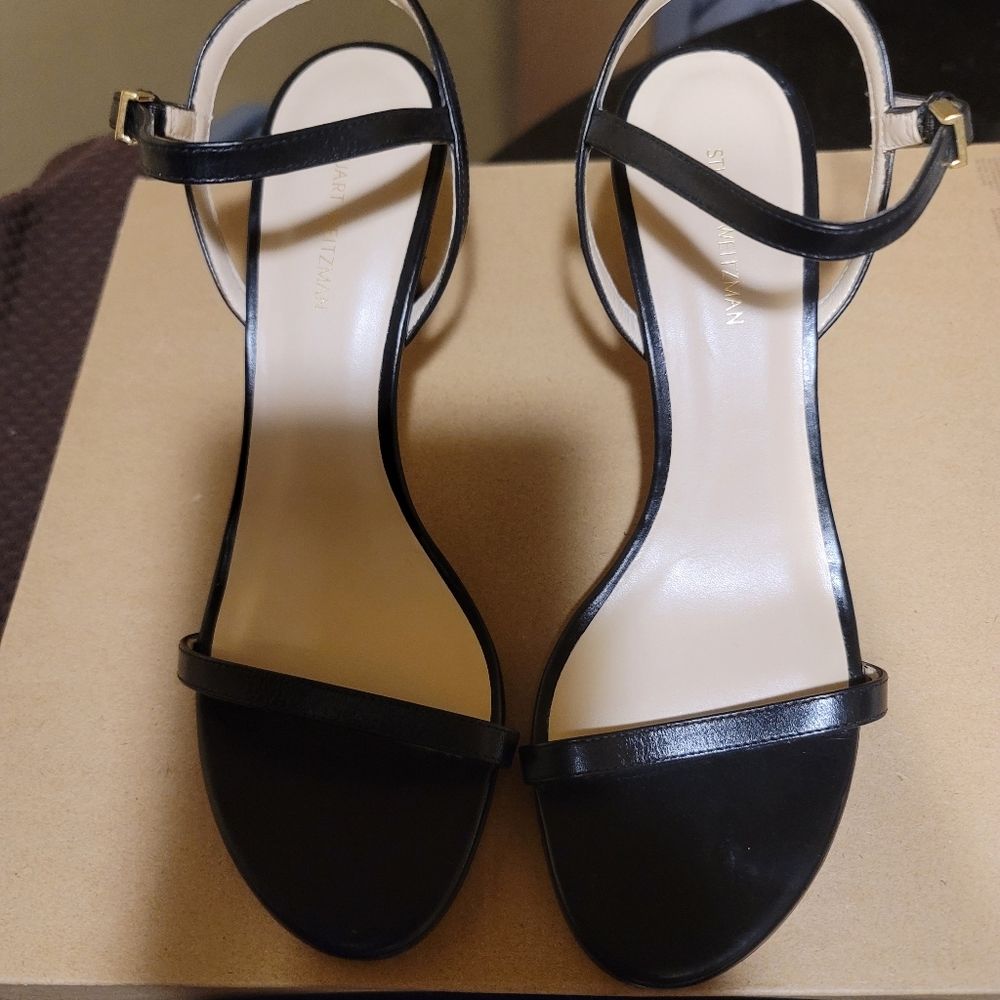 Beautiful Authentic Stewart Weitzman heel sandles.